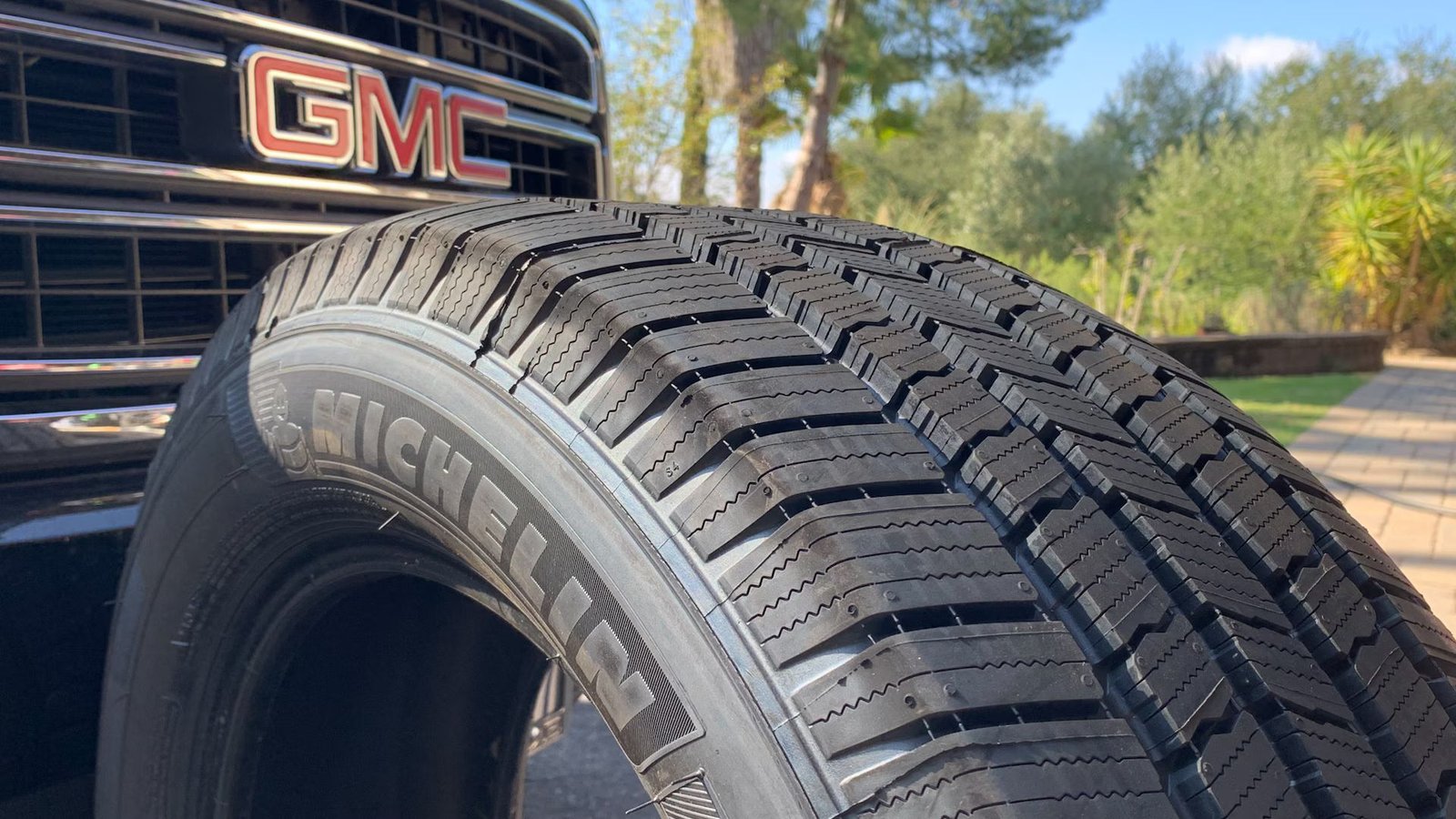 How to Choose the Right Tires for Your SUV